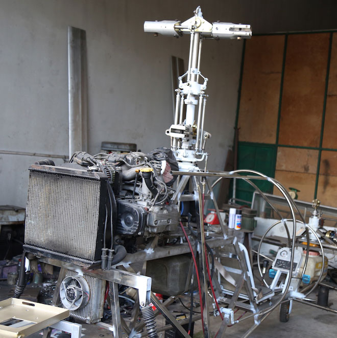 Cận cảnh chiếc máy bay tự chế Bùi Hiển sắp ra sân bay