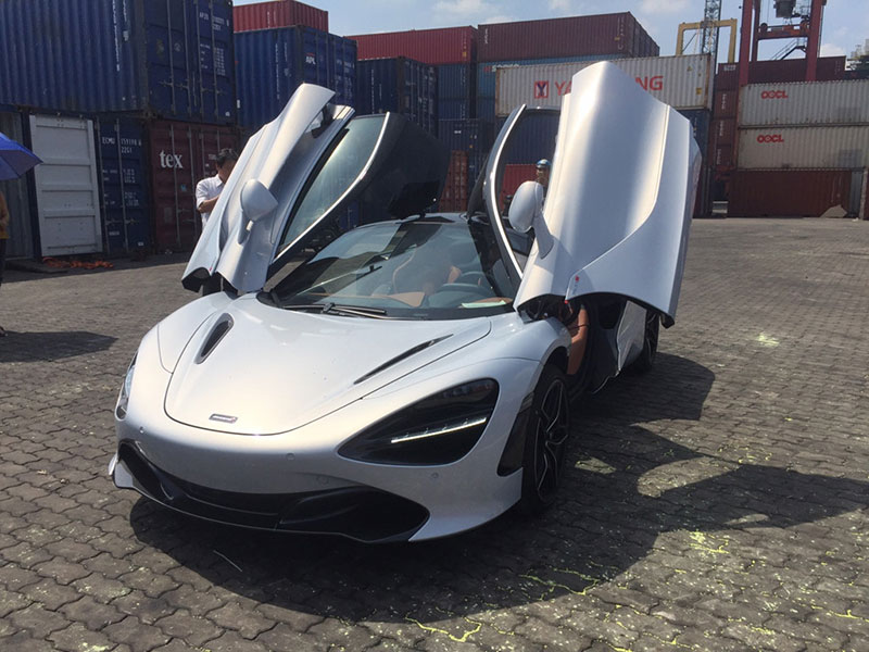 Siêu xe McLaren 720S đầu tiên về Việt Nam