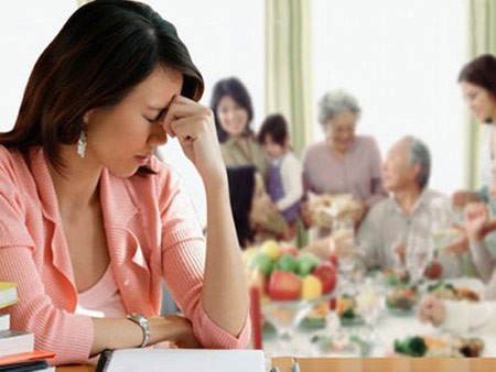 Sốc ngay đêm tân hôn, tôi cạn lời trước lối sống của nhà chồng