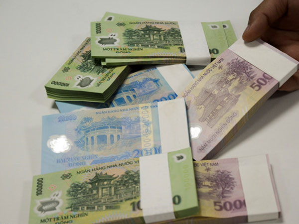 Nhân viên ngân hàng nào có thu nhập hơn 20 triệu đồng mỗi tháng?