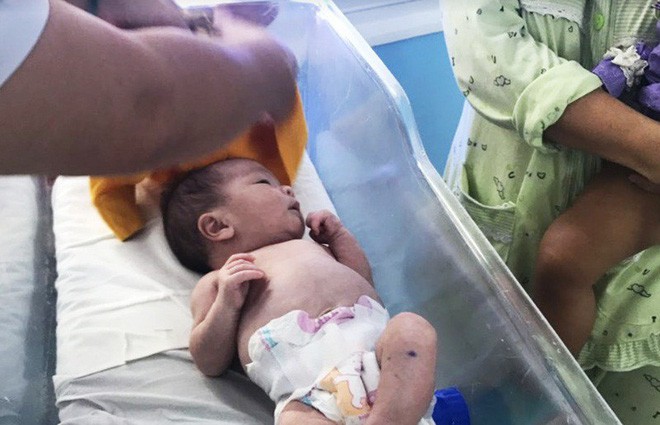 Sản phụ Cà Mau bất ngờ trở lại đón con trai tại bệnh biện: Mất tích vì lo kiếm tiền nuôi con