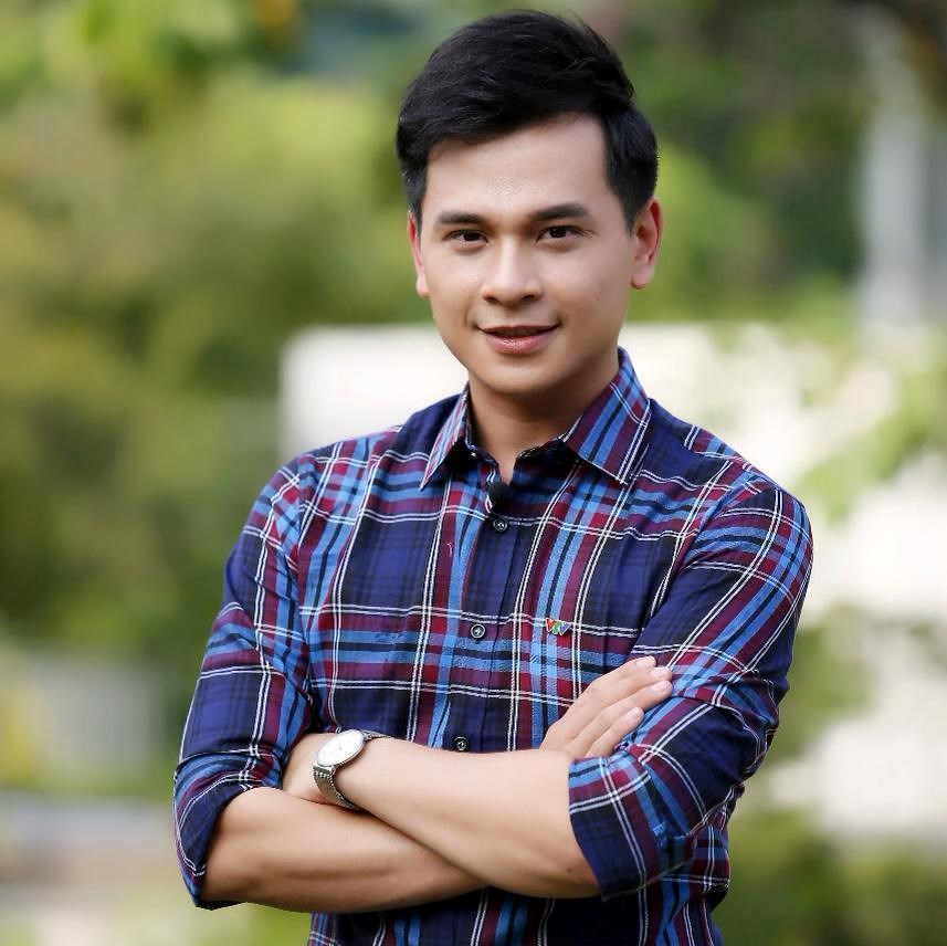 Hé lộ gia thế ít ai biết của MC Danh Tùng khiến nhiều người ngỡ ngàng! Hé lộ gia thế ít ai biết của MC Danh Tùng khiến nhiều người ngỡ ngàng!
