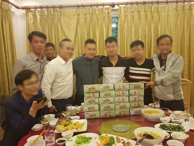 Livestream mua bán SIM 11 số giá 9 tỷ đồng trên Facebook