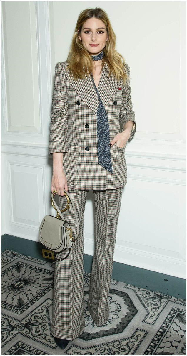 Mùa lạnh, thích gợi cảm hay ưa kín đáo, cứ chọn vải kẻ xám, đảm bảo đẹp như sao!