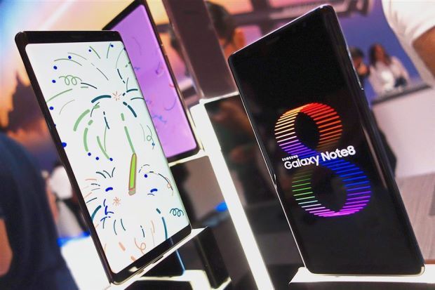 Người dùng Galaxy Note 8 lo ngại bị Viettel Store âm thầm thu thập dữ liệu
