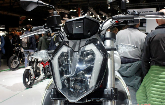 Benelli 302S: Nỗi ám ảnh thực sự với Yamaha R3 Benelli 302S: Nỗi ám ảnh thực sự với Yamaha R3