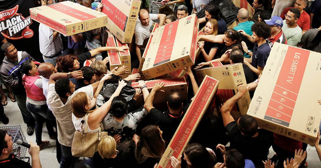 Trước Black Friday 2 ngày, hàng hóa tại Mỹ bắt đầu giảm giá mạnh