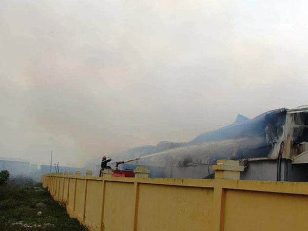 Thái Bình: Cháy lớn tại Công ty Bông Thái Bình