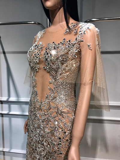 Hoa hậu Pháp, Hàn Quốc diện đầm của nhà thiết kế Việt ở Miss Universe