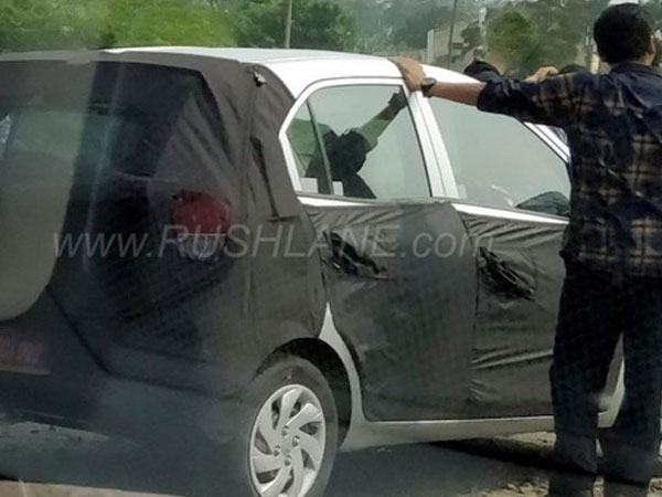 Đàn em của Hyundai Grand i10 lần đầu lộ diện Đàn em của Hyundai Grand i10 lần đầu lộ diện
