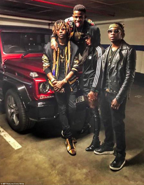 Cách khoe của của hội con nhà giàu ở nước nghèo Zimbabwe