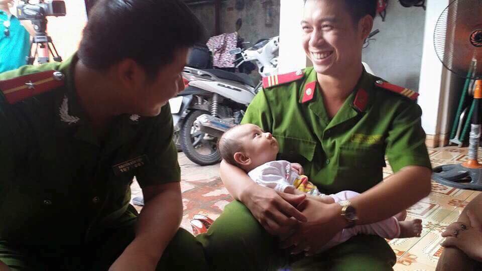 Nghẹt thở nghe lính hình sự kể chuyện đỡ đẻ