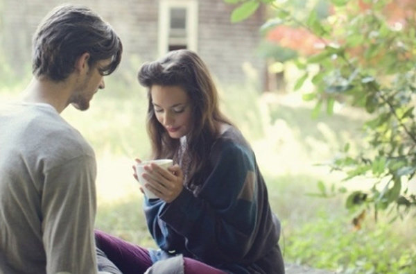 Hơn 10 năm mới mở món quà cưới đặc biệt của mẹ chồng, con dâu ôm mặt khóc nức nở