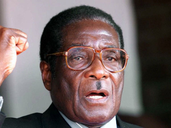Mugabe - từ anh hùng dân tộc Zimbabwe đến tổng thống mất chức