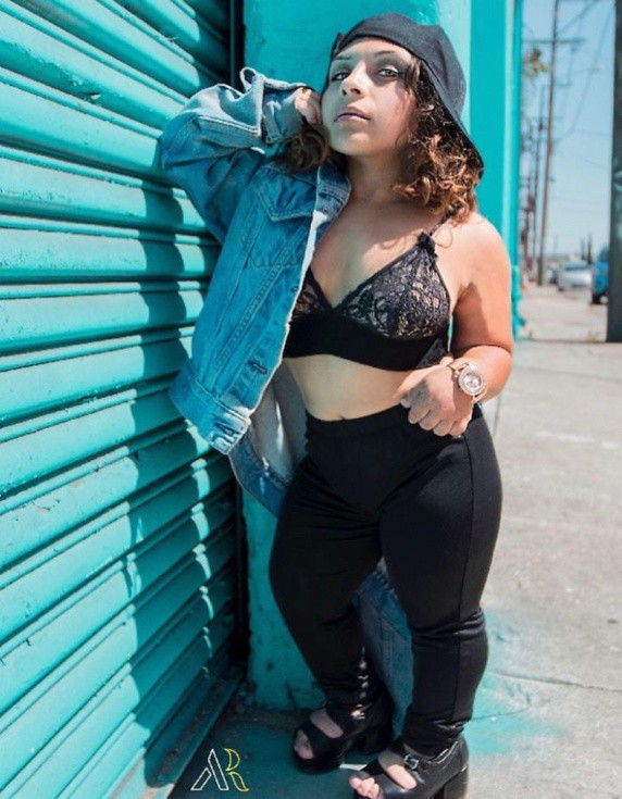 Người mẫu cao 1 mét phá vỡ mọi chuẩn mực của làng thời trang thế giới