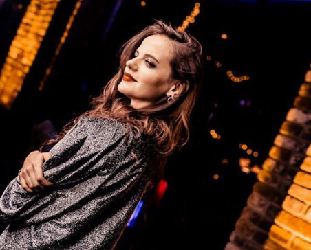 Nhan sắc xinh đẹp của phát ngôn viên 9X ở Bộ Quốc phòng Nga