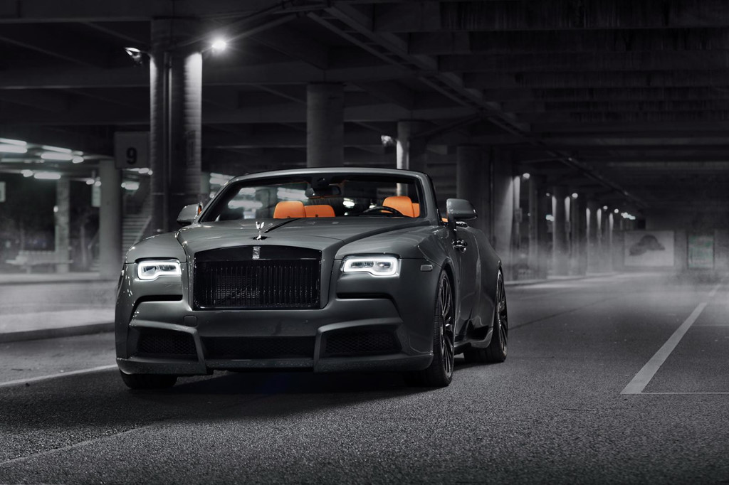Rolls-Royce Dawn khác lạ với gói độ cơ bắp