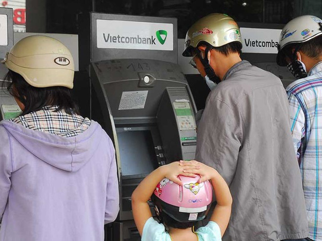 Mỗi ngày chỉ được rút 5 triệu: Quá bất tiện!