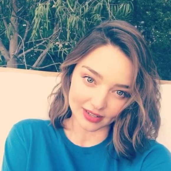 Rộ tin siêu mẫu Miranda Kerr đang mang thai bé gái