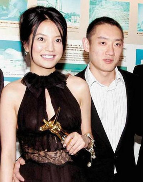 Ba sao nữ Triệu Vy hận suốt đời, có người suýt hủy hoại hoàn toàn sự nghiệp Én nhỏ