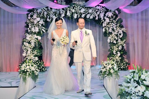 Chấp nhận là vợ 3, vợ 4 của đại gia ngàn tỉ, mỹ nhân Việt hạnh phúc hay bất hạnh?