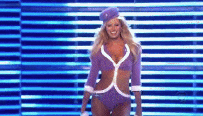 Những tai nạn nhớ đời của các siêu mẫu nội y Victorias Secret