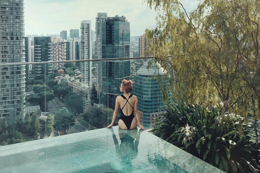 Cuộc sống sang chảnh của tiểu thư 9X trong hội con nhà giàu Singapore