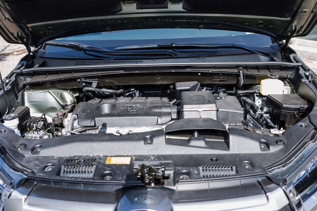 Toyota Highlander lên nhiều phụ kiện giá hơn 3 tỷ tại Việt Nam