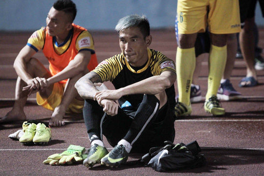 Tiêu cực ở V-League: Một mất mười ngờ!