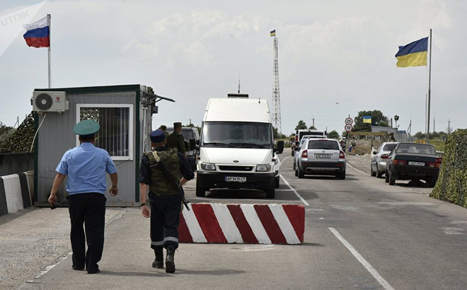 Đấu súng tại biên giới Nga - Ukraine