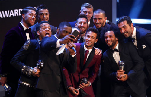 Messi có nhiều phiếu bầu nhất, nhưng Real áp đảo đội hình tiêu biểu