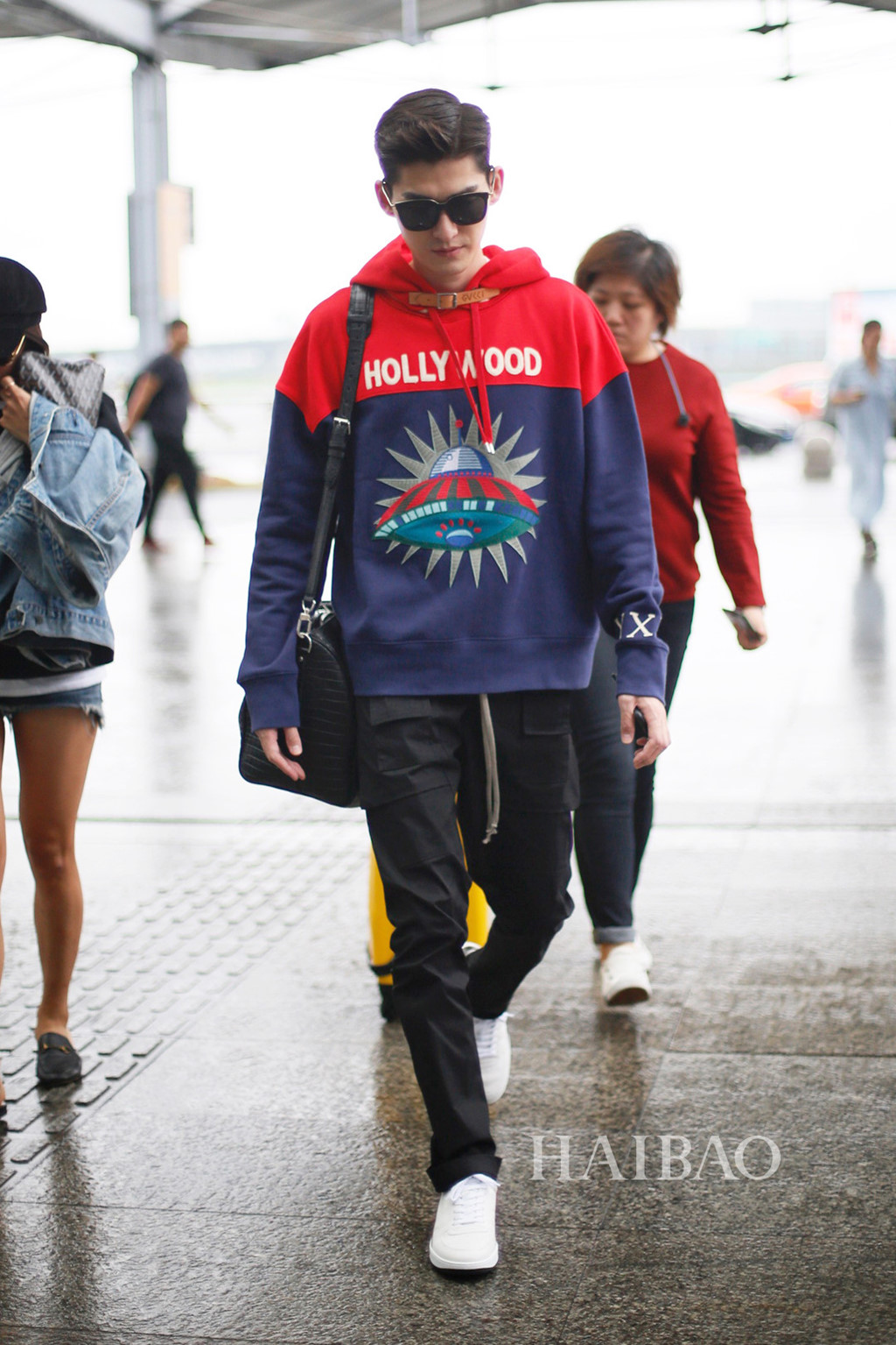 Kiểu áo thể thao được các sao nam Hoa ngữ ưa chuộng