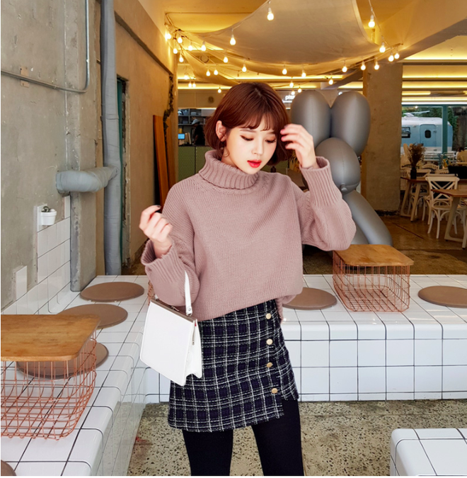 Lên đồ ấm áp cho ngày trời lạnh tăng cường với 4 kiểu chân váy chuyên dụng của mùa đông Lên đồ ấm áp cho ngày trời lạnh tăng cường với 4 kiểu chân váy chuyên dụng của mùa đông