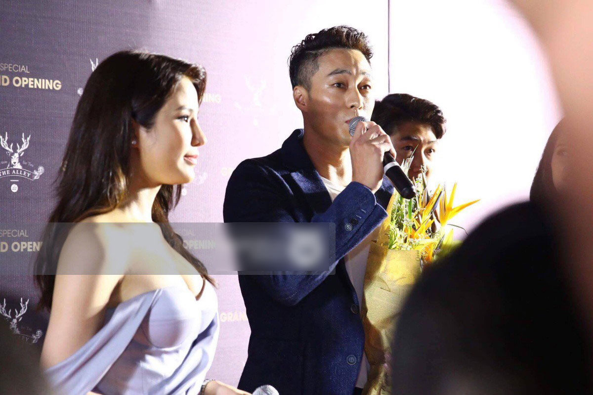 So Ji Sub xuất hiện cực bảnh trai, sánh đôi với Diệp Lâm Anh tại sự kiện So Ji Sub xuất hiện cực bảnh trai, sánh đôi với Diệp Lâm Anh tại sự kiện