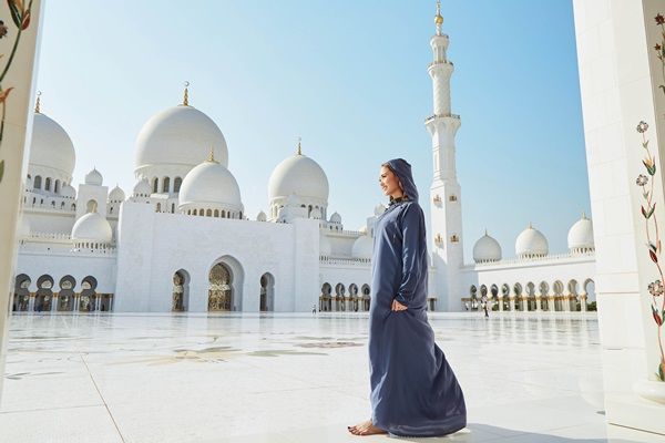 Minh Hằng - Phạm Hương khẳng định vẻ đẹp Việt ở Dubai