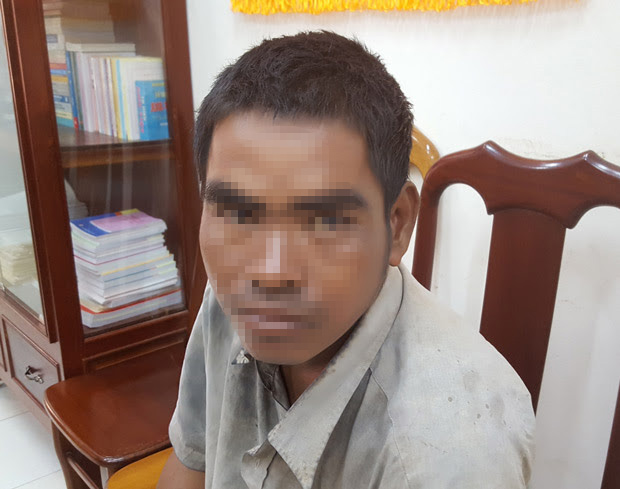 Bắt khẩn cấp người cha nhiều lần hiếp dâm con gái 8 tuổi