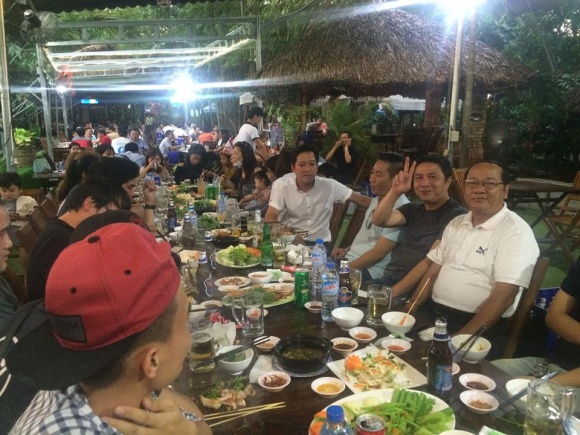 Bố ruột Nhã Phương tiết lộ điều bất ngờ về Trường Giang khiến nhiều người ngỡ ngàng! Bố ruột Nhã Phương tiết lộ điều bất ngờ về Trường Giang khiến nhiều người ngỡ ngàng!