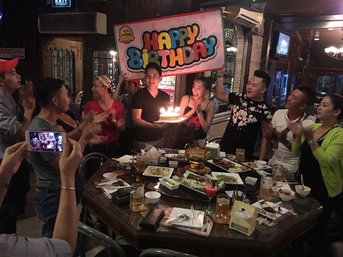 Thành Đạt chúc mừng sinh nhật Hải Băng sến hơn tỏ tình: Cảm ơn em đã dừng lại ở cuộc đời anh