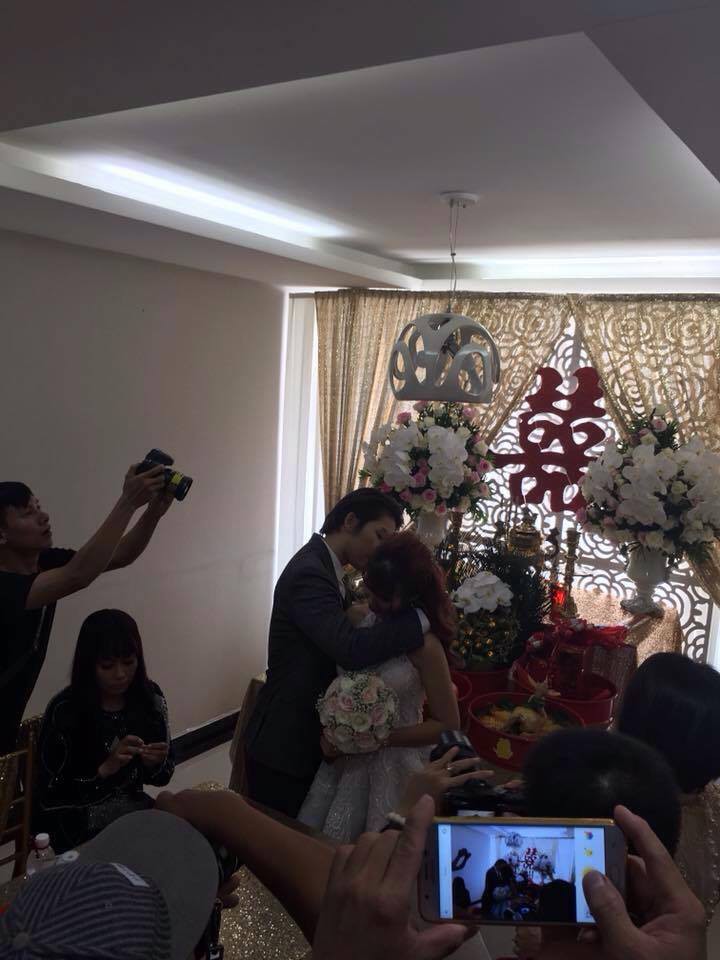 Má Năm nổi tiếng khó tính đã nói gì với Khởi My và Kelvin Khánh trong ngày hạnh phúc?