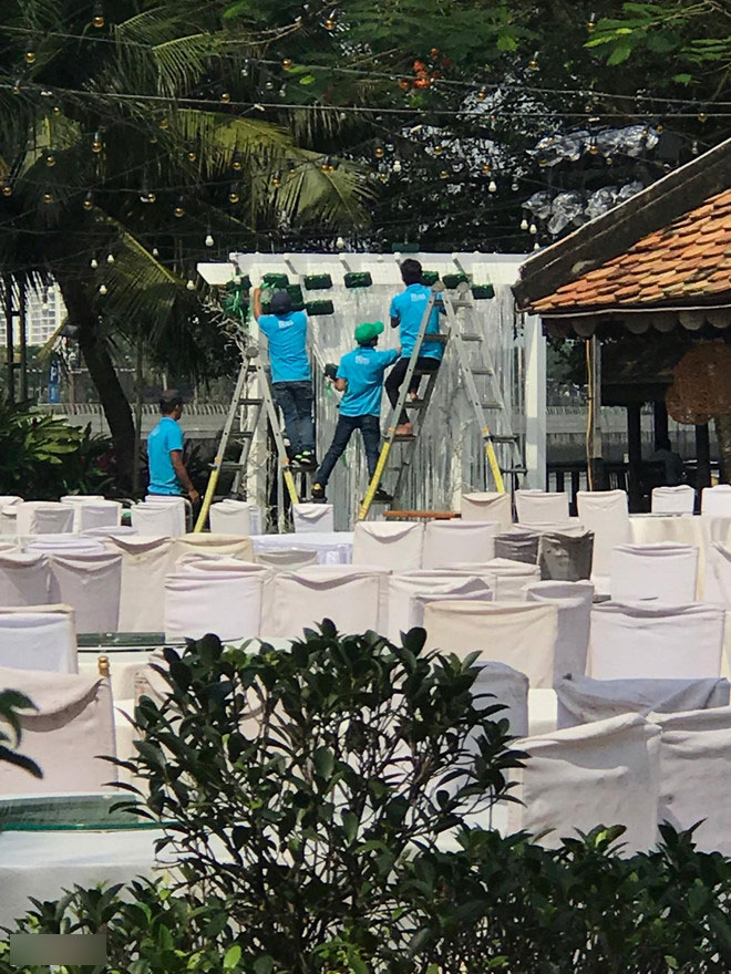 Không gian tiệc cưới bên hồ bơi của Khởi My và Kevin Khánh