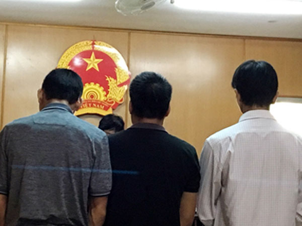 Nhóm trộm xăng ở sân bay Tân Sơn Nhất lĩnh án Nhóm trộm xăng ở sân bay Tân Sơn Nhất lĩnh án