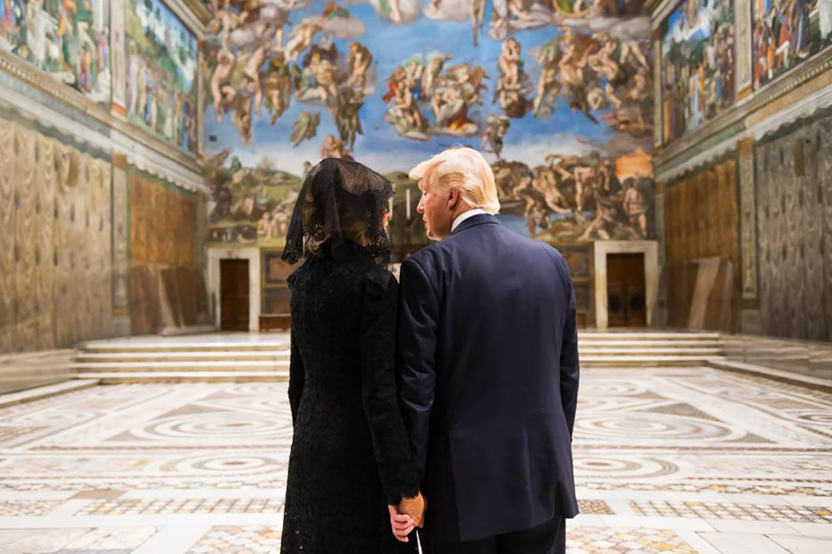 Ông Trump và hơn 300 ngày đầu tiên làm tổng thống Ông Trump và hơn 300 ngày đầu tiên làm tổng thống