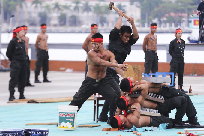 Công an, quân đội xuất quân bảo vệ APEC