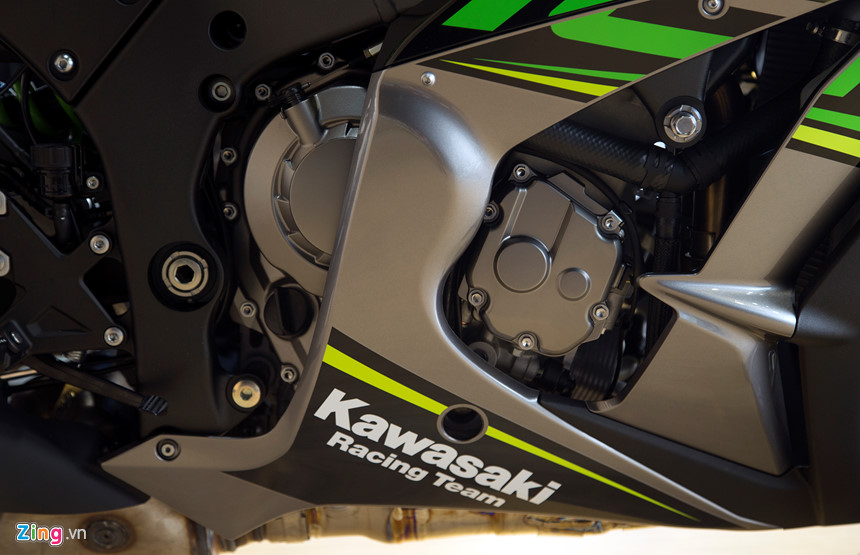Chi tiết siêu môtô Kawasaki ZX-10R giá 549 triệu đồng tại Việt Nam