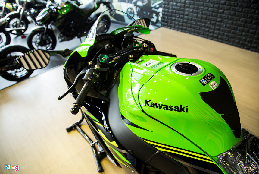 Chi tiết siêu môtô Kawasaki ZX-10R giá 549 triệu đồng tại Việt Nam