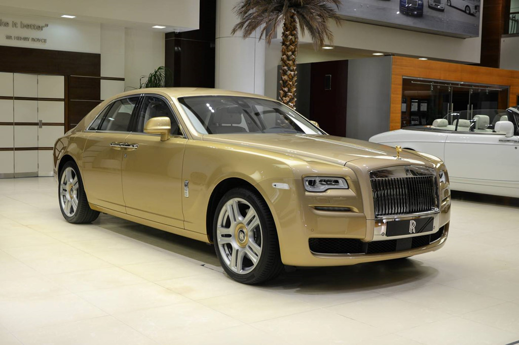 Rolls-Royce Ghost phiên bản ốc đảo sa mạc độc đáo