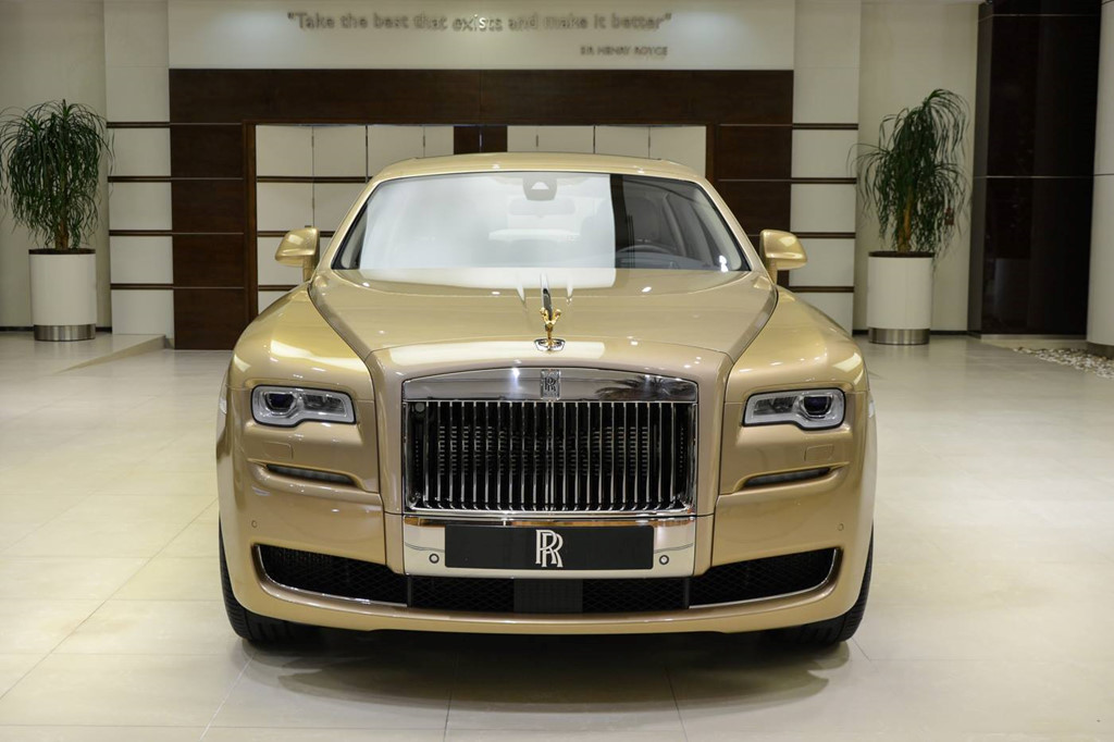 Rolls-Royce Ghost phiên bản ốc đảo sa mạc độc đáo
