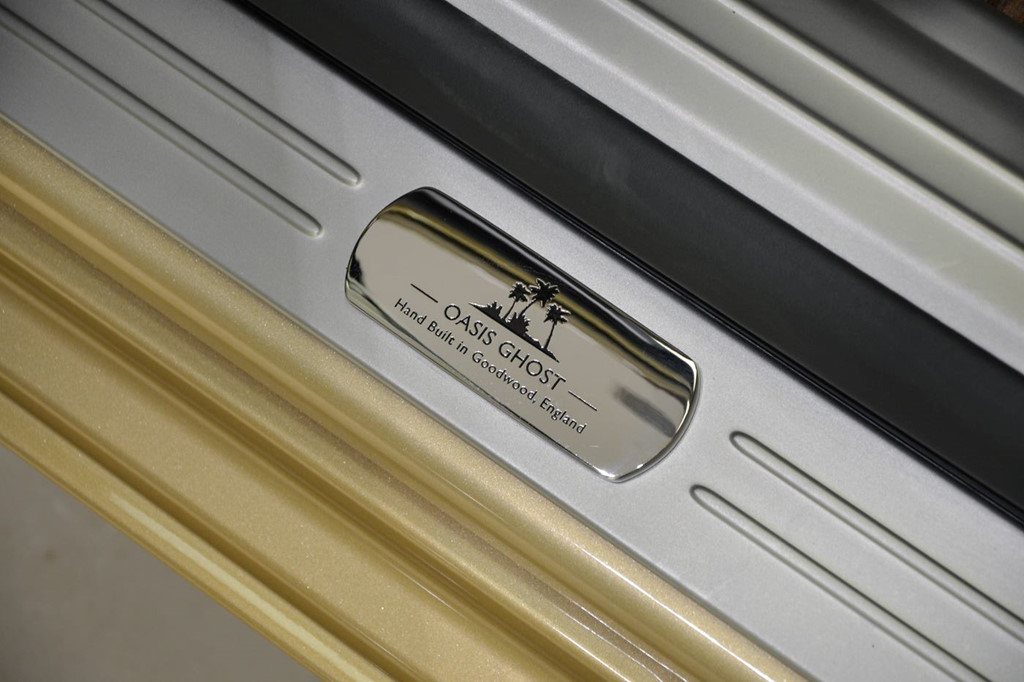 Rolls-Royce Ghost phiên bản ốc đảo sa mạc độc đáo