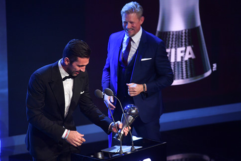 Sốc: De Gea không có phiếu bầu nào ở giải Thủ môn xuất sắc