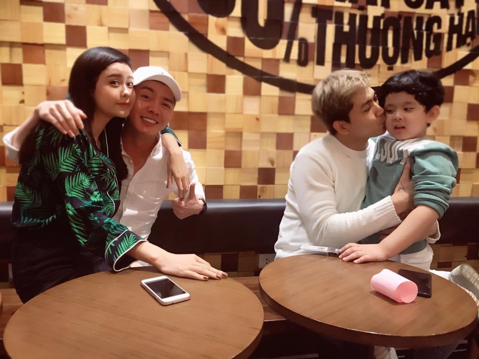 Tim và Trương Quỳnh Anh lại thân thiết bên nhau sau tuyên bố đã chính thức ly hôn